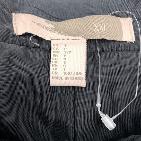 Y2K Forever 21 Women's Size Small Metallic Rose Print A-Line Skirt Black Silver - Picture 6 of 8